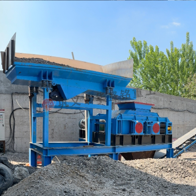 瀝青銑刨料破碎篩分設(shè)備 廢舊瀝青回收料破碎篩分機(jī) 公路廢舊瀝青混合料破碎篩分設(shè)備 銑刨料雙齒輥破碎機(jī) 